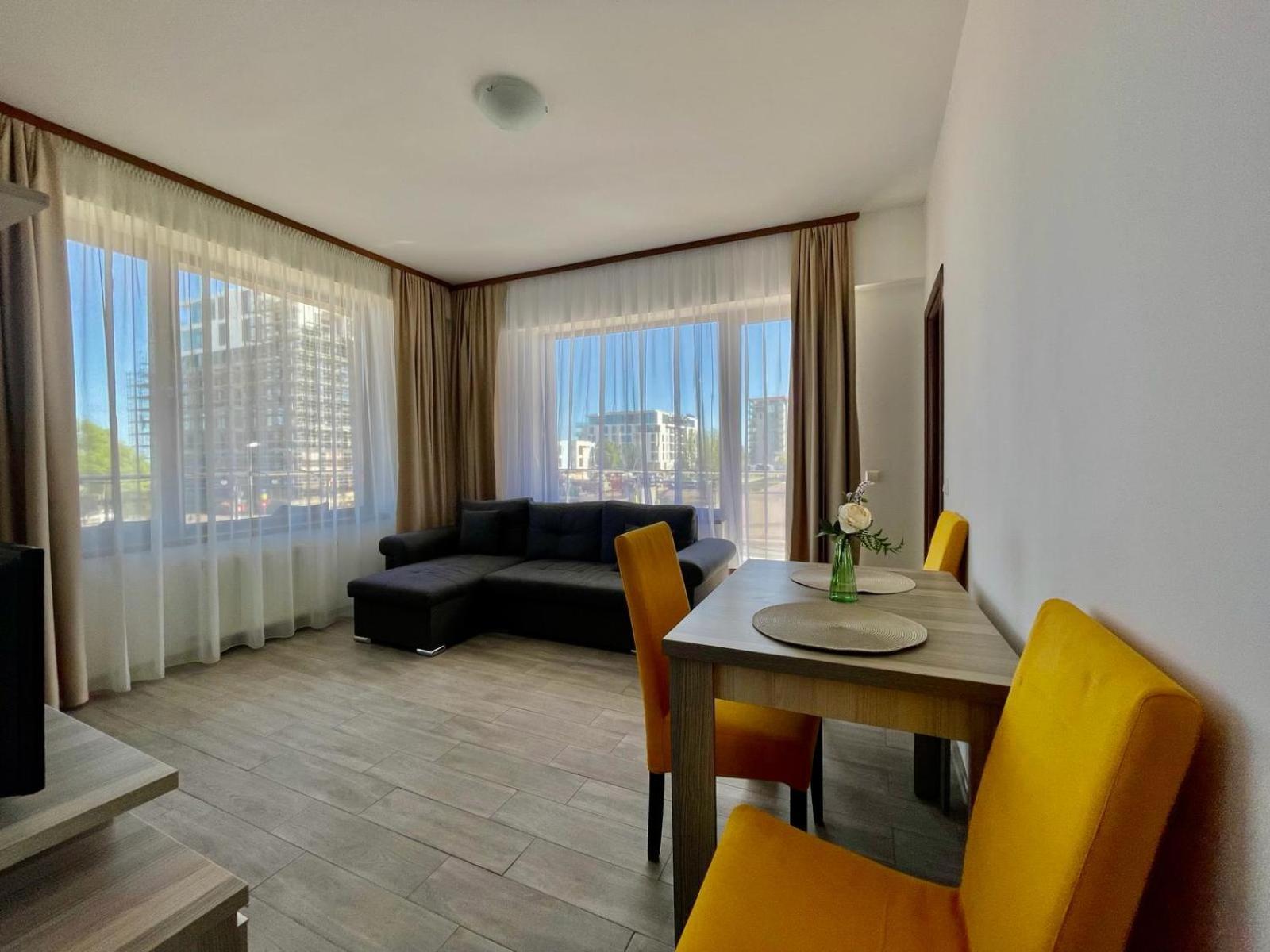 Summerland Apartmants Mamaia Nord Apartment ภายนอก รูปภาพ